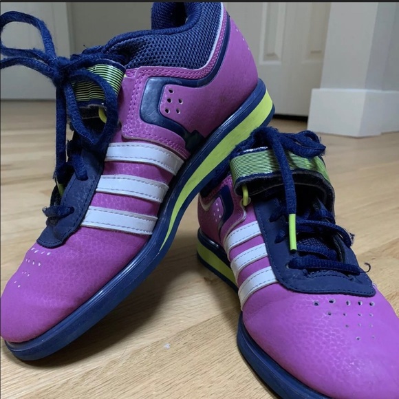 purple weightlifting shoes